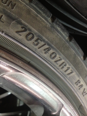 ขายแม็กมือ2 สีเทากัล ขอบ 17 4รู100 +ยาง ราคา 9500 บ ถูกๆๆ