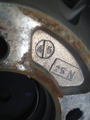 ขายแม็กมือ2 สีเทากัล ขอบ 17 4รู100 +ยาง ราคา 9500 บ ถูกๆๆ