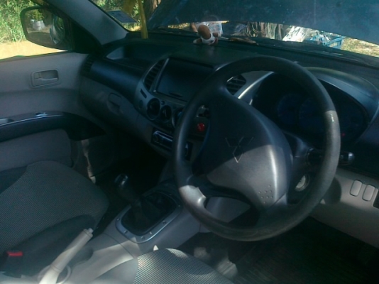 ปี07แท้ๆไม่ลากจด รถมือเดียวป้ายแดงพึ่งส่งงวดหมดหมาดๆไม่เคยชน สีมีขนแมวบ้าง มีบุบจุดเดียวเล็กๆพร้อมใช้งานเดิมบางทั้งคันไม่เคยทำสีไฟฟ้าพาวเวอร์