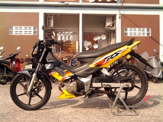 ขออนุญาติขาย Honda Sonic 125 CC.มือเดียว ตัวสอง ไมล์ขาว ล้อแม็ก