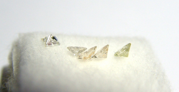 ขายเพชร ขายเพชร