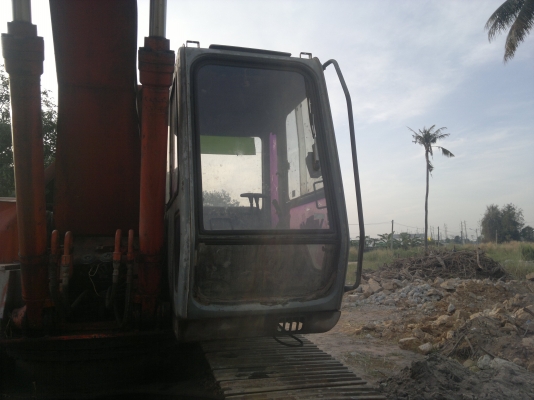 ขายด่วน หัวเก๋ง HITACHI EX 200