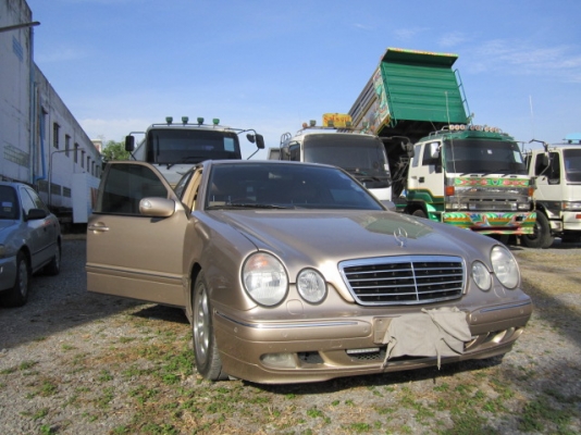 ขายเก๋ง/เบ็นซ์/E240/ปี2000 สวยสุดๆ