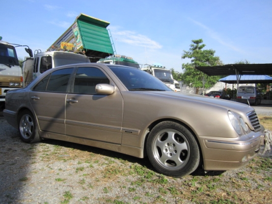 ขายเก๋ง/เบ็นซ์/E240/ปี2000 สวยสุดๆ ขายเก๋ง/เบ็นซ์/E240/ปี2000 สวยสุดๆ