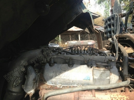 รถบรรทุก 10 ล้อหัวลาก ยี่ห้อ HINO พร้อมหาง