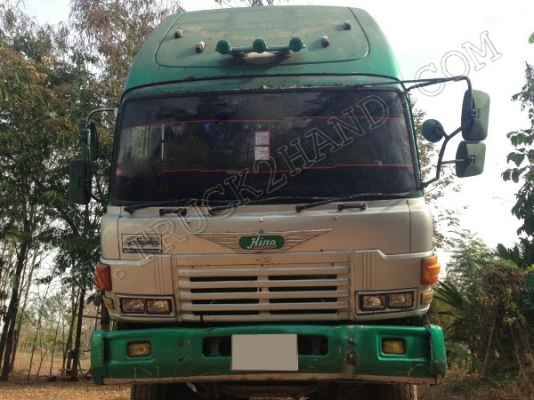 รถบรรทุก 10 ล้อหัวลาก ยี่ห้อ HINO พร้อมหาง