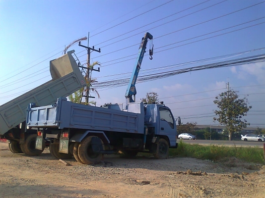 ขายด่วน!..รถหกล้อสวยเอี่ยม ISUZU NPR ติดเครน พร้อมลุยลดราคาพิเเศษจาก 780,000 บาท..