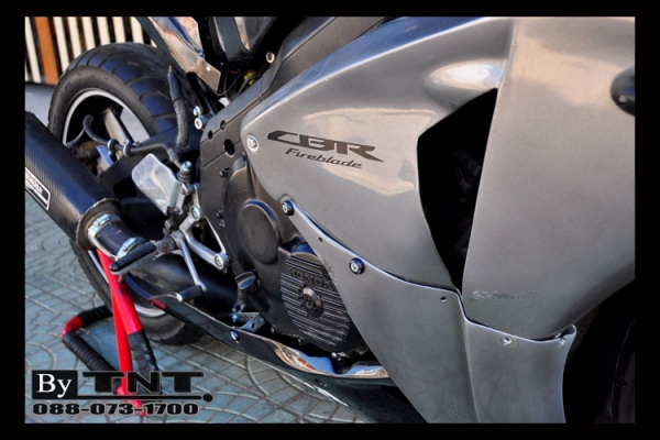 <TNT>ขาย Honda CBR(NC-23) 400 cc./ปี89/ทะเบียนแท้/แฟริ่งแต่ง..สวยๆ>>>คับ