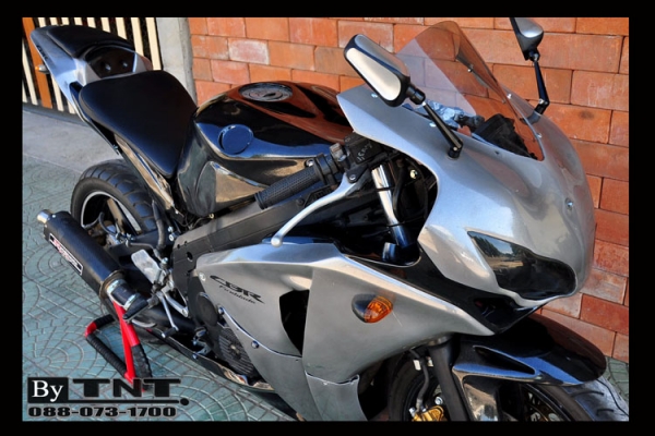 <TNT>ขาย Honda CBR(NC-23) 400 cc./ปี89/ทะเบียนแท้/แฟริ่งแต่ง..สวยๆ>>>คับ