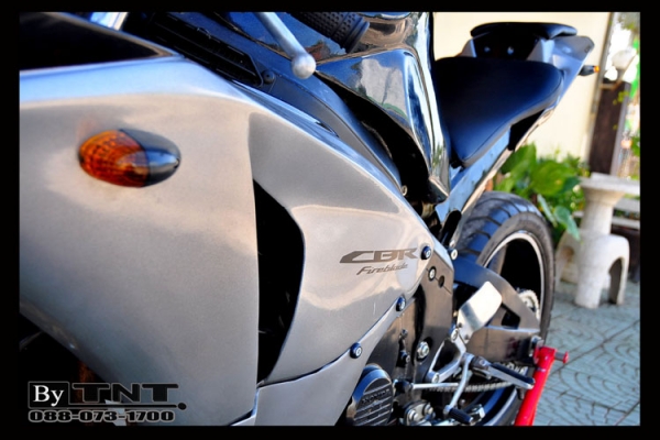 <TNT>ขาย Honda CBR(NC-23) 400 cc./ปี89/ทะเบียนแท้/แฟริ่งแต่ง..สวยๆ>>>คับ