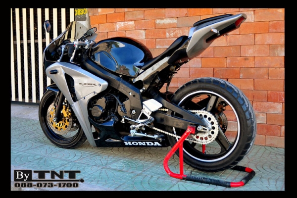 <TNT>ขาย Honda CBR(NC-23) 400 cc./ปี89/ทะเบียนแท้/แฟริ่งแต่ง..สวยๆ>>>คับ