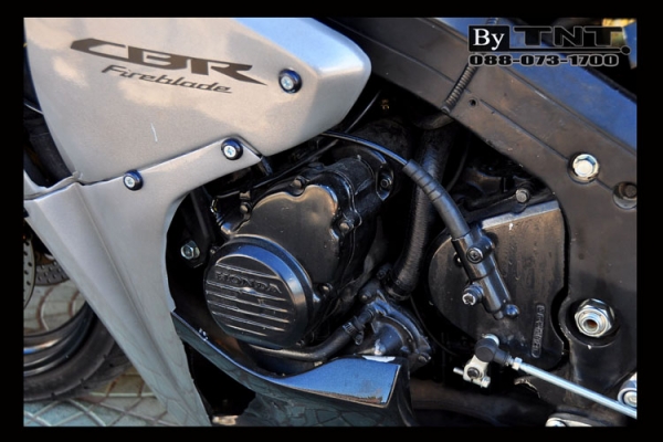 <TNT>ขาย Honda CBR(NC-23) 400 cc./ปี89/ทะเบียนแท้/แฟริ่งแต่ง..สวยๆ>>>คับ