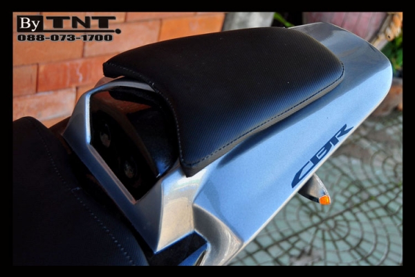 <TNT>ขาย Honda CBR(NC-23) 400 cc./ปี89/ทะเบียนแท้/แฟริ่งแต่ง..สวยๆ>>>คับ