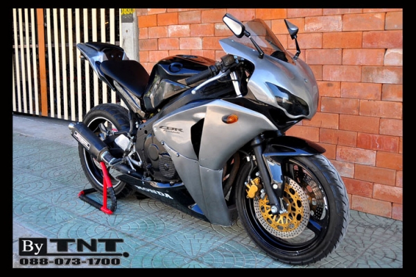 <TNT>ขาย Honda CBR(NC-23) 400 cc./ปี89/ทะเบียนแท้/แฟริ่งแต่ง..สวยๆ>>>คับ