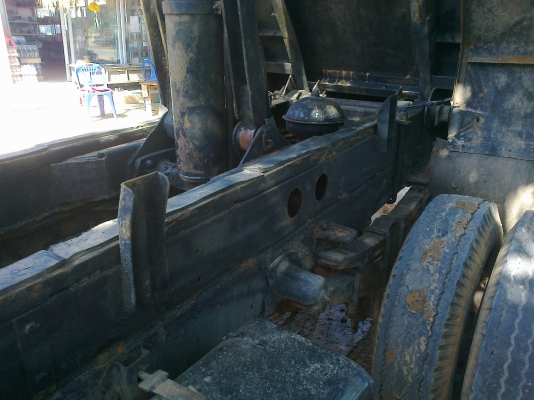 ขายด่วน 6 ล้อดคั้มพ์ Hino KM777 เครื่อง 177 แรง