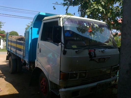 ขายด่วน 6 ล้อดคั้มพ์ Hino KM777 เครื่อง 177 แรง