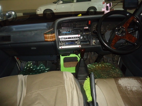 ขายรถตู้ Toyota hiace พร้อมใช้งาน