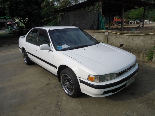 ขายรถ honda accord เครื่อง F22B Vtec สีขาวสวยๆ ราคา 85,000 บาท ++++++++