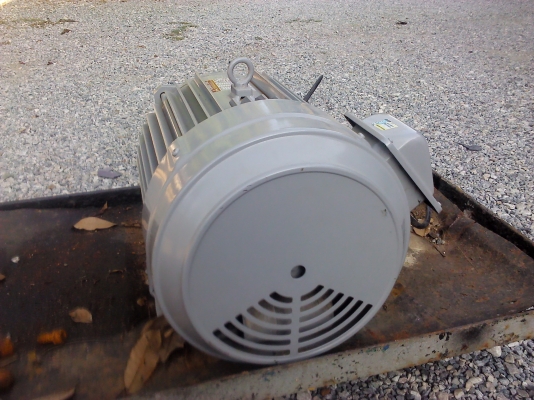 ของใหม่มาก มอเตอร์มิตซูบิชิ 5 แรงม้า 220 V.ใช้ไฟบ้าน สภาพใหม่มากพร้อมใช้ ผ่านการใช้งานมาน้อย(มี 1 ตัว VDO ทดสอบให้ดู)