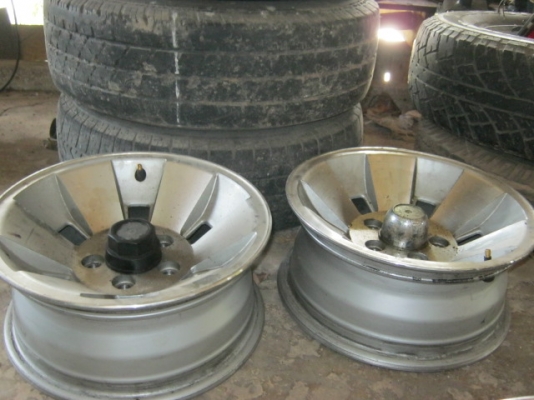 แม็กพร้อมยางชุดละ 3,800 บาทเท่านั้น แม็กพร้อมยางชุดละ 3,800 บาทเท่านั้น