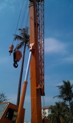 ขาย รถเครน 10 ล้อ TADANO TL-200 M3 ขาย รถเครน 10 ล้อ TADANO TL-200 M3