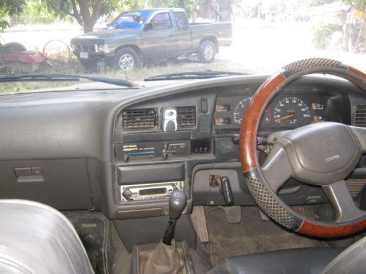 โตโยต้า ไมตี้ แคป  ดีเซล  2500 cc  สภาพพร้อมใช้  โทร  0836613829