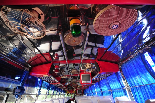 ขายรถบัสไม่ประจำทาง ขายรถบัสไม่ประจำทาง