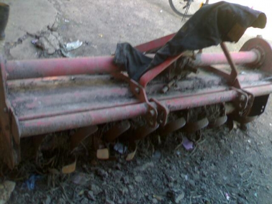 รถไถ 34 แรง อุปกรณ์3 ชิ้น ทำงานน้อยชั่วโมง