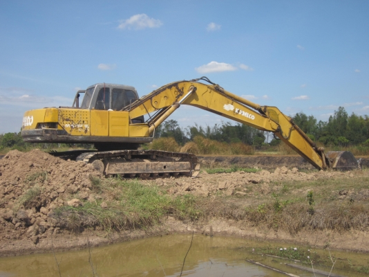 ขายด่วนแบคโฮ KOBELCO SK200 MARK /// รถพร้อมใช้งาน ราคาคุยกัน 081-0621937 เจ้าของขายเอง