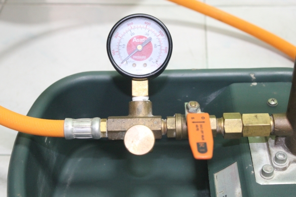 เครื่องทดสอบรอยรั่ว Test pump ASADA รุ่น TP50S แบบใช้มือโยก