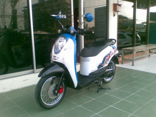 scoopy-i รถปลายปี 2554 รถสวย ระบบหัวฉีดประหยัดน้ำมัน 25500 บาท