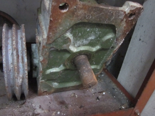 ขายถูก-เฟืองเกียร์ทดหลายขนาด 1/20, 1/40, 1/50 เพียงตัวละ 3,500 บาท เท่านั้น ขายถูก-เฟืองเกียร์ทดหลายขนาด 1/20, 1/40, 1/50 เพียงตัวละ 3,500 บาท เท่านั้น