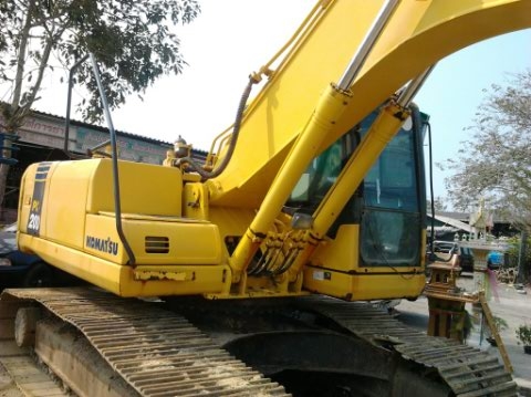 ขายด่วน  KOMATSU  PC200-7   รถนอกนำเข้าจากญี่ปุ่น