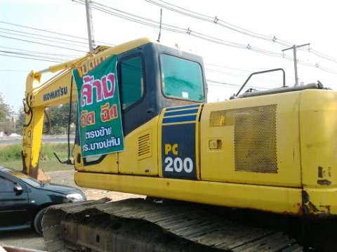 ขายด่วน  KOMATSU  PC200-7   รถนอกนำเข้าจากญี่ปุ่น
