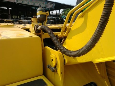 ขายด่วน  KOMATSU  PC200-7   รถนอกนำเข้าจากญี่ปุ่น