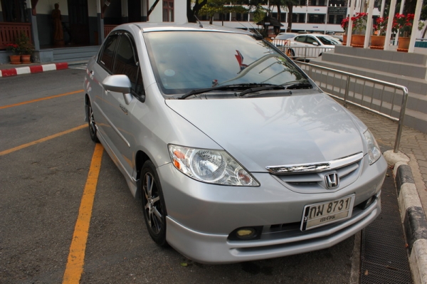 ++++ ขายhonda cityv-tec 2004 เกียร์ธรรมดา บอร์นเงิน++++