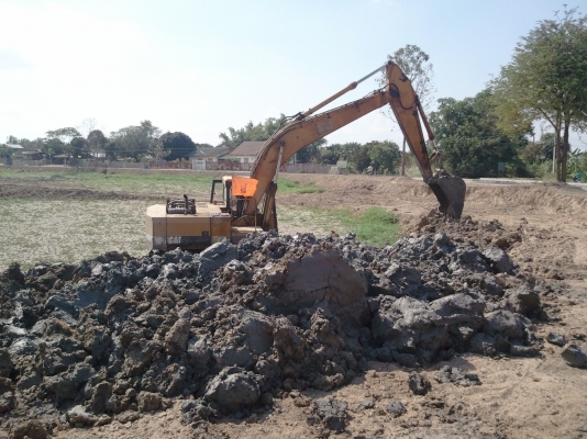 บริการงานรถแบคโฮทุกชนิดราคากันเอง ติดต่อ 080-780-0990