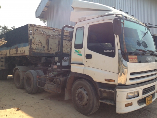 ISUZU DECA 275 HP 6RB1 รถสิบล้อหัวลาก หัวสามใบปัดสภาพสวย เครื่องแน่นแรงดีไม่มีเยิ้ม ภายในสวยครบพร้อม แอร์ พวงมาลัยเพาเวอร์ เบรคทริ๊ปฟี้ ระบบไฟฟ้าระบบไฮดรอลิกส์สภาพดีทั่วคันพร้อมต่อพ่วงพร้อมใช้งาน ช่วงล่างคัชซีสวยมาก ยางสภาพดีประมาณ 70\% พร้อมใช้งาน เอกสารท