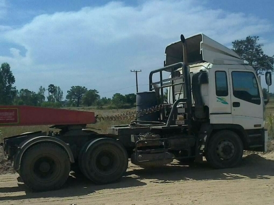 ISUZU DECA 275 HP 6RB1 รถสิบล้อหัวลาก หัวสามใบปัดสภาพสวย เครื่องแน่นแรงดีไม่มีเยิ้ม ภายในสวยครบพร้อม แอร์ พวงมาลัยเพาเวอร์ เบรคทริ๊ปฟี้ ระบบไฟฟ้าระบบไฮดรอลิกส์สภาพดีทั่วคันพร้อมต่อพ่วงพร้อมใช้งาน ช่วงล่างคัชซีสวยมาก ยางสภาพดีประมาณ 70\% พร้อมใช้งาน เอกสารท