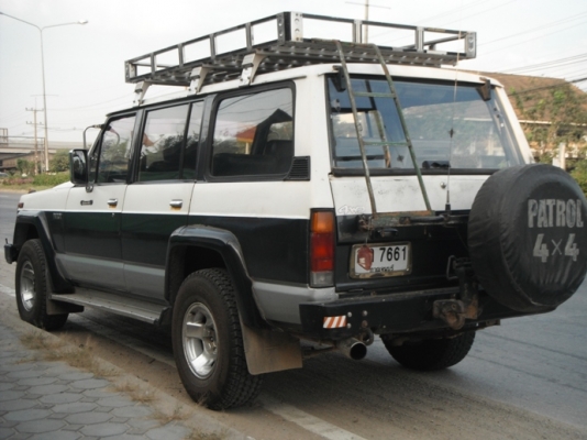 ขายรถ Nissan Safari สภาพดี พร้อมใช้งาน