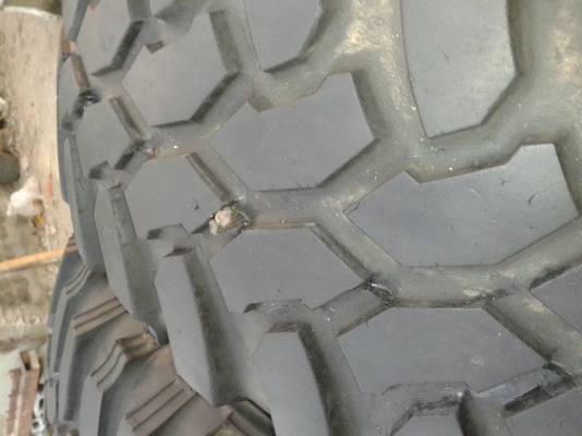 ขายยาง Mud GT 33x12.5R15 ปี 10 สภาพสวยพร้อมใช้งาน ขายยาง Mud GT 33x12.5R15 ปี 10 สภาพสวยพร้อมใช้งาน