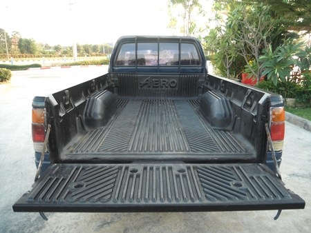 ขายอีสุสุ กระบะตอนเดียว ปี40 สภาพสวยๆ พร้อมใช้ มีแม๊กไลน์เนอร์