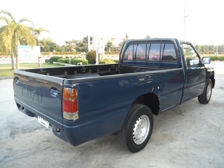 ขายอีสุสุ กระบะตอนเดียว ปี40 สภาพสวยๆ พร้อมใช้ มีแม๊กไลน์เนอร์