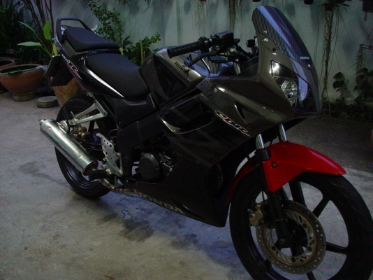 ขายครับ CBR 150 R ตัวคาร์บู 27000 บาท