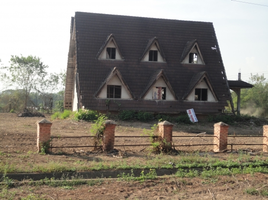 ขายบ้านพร้อมที่ดิน 4 ไร ราคาถูกมากกก