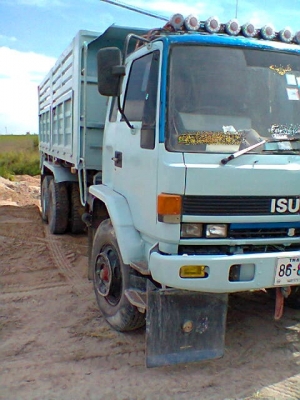 ขาย 10ล้อดั้มISUZU ROCK210