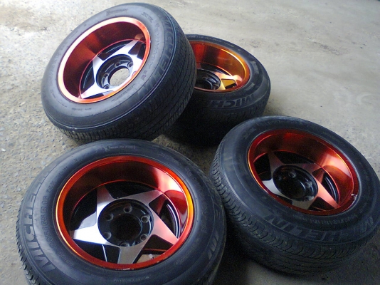 ขายแม็กขอบ15 ออฟลึก6รู พร้อมยาง ขายแม็กขอบ15 ออฟลึก6รู พร้อมยาง