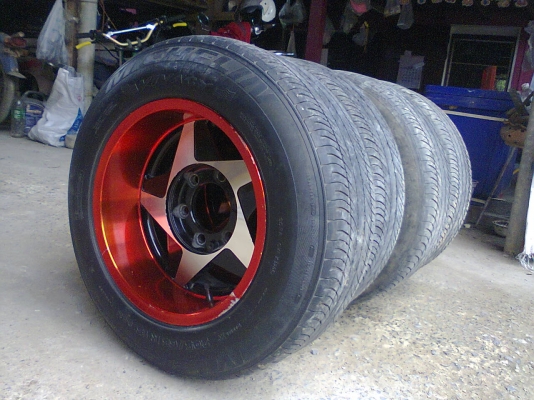 ขายแม็กขอบ15 ออฟลึก6รู พร้อมยาง ขายแม็กขอบ15 ออฟลึก6รู พร้อมยาง