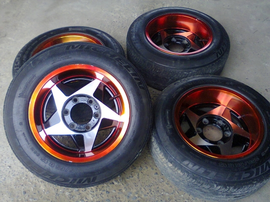 ขายแม็กขอบ15 ออฟลึก6รู พร้อมยาง ขายแม็กขอบ15 ออฟลึก6รู พร้อมยาง