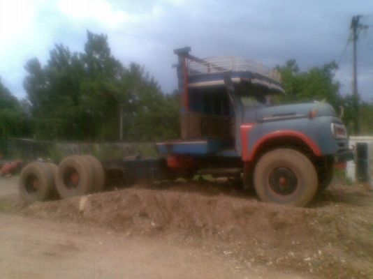 ขายด่วน 10 ล้อ 2 เพลา หัวแชสซี ไม่มีทะเบียน